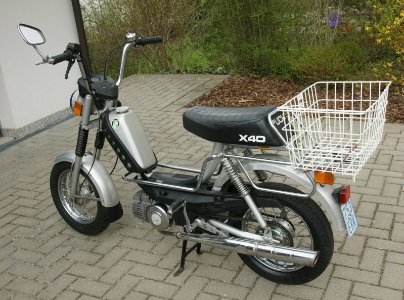 Mofa-hinten-links 800 Mofa-hinten-links 800